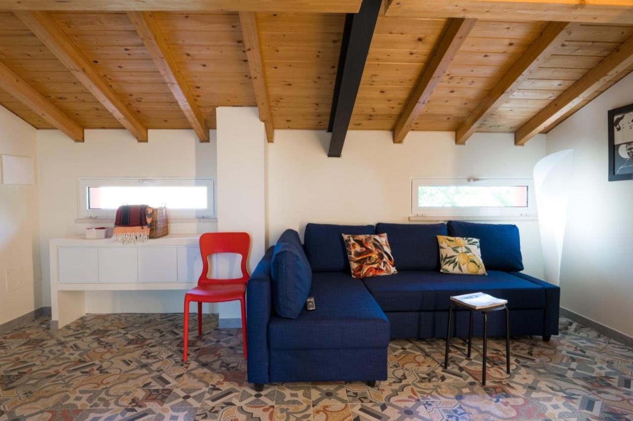 Apartment Silvana - Giulia & Michela With Terrace & Parking