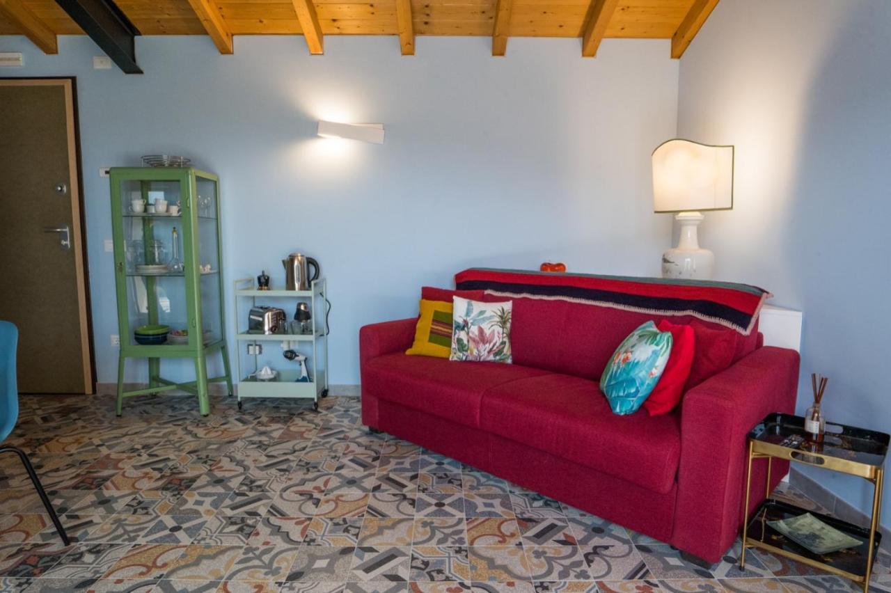 Apartment Silvana - Giulia & Michela With Terrace & Parking