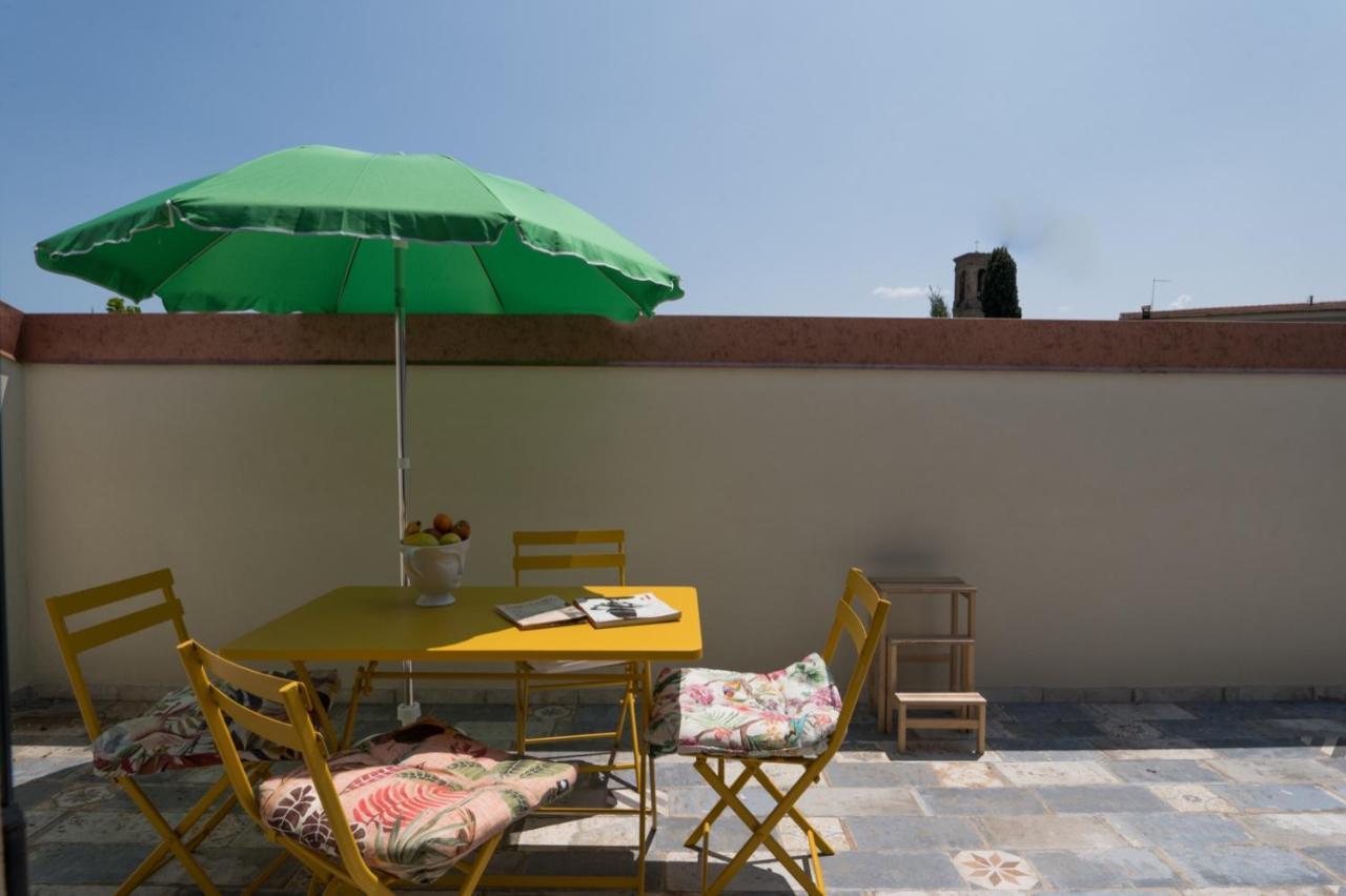 Silvana - Giulia & Michela With Terrace & Parking Apartment